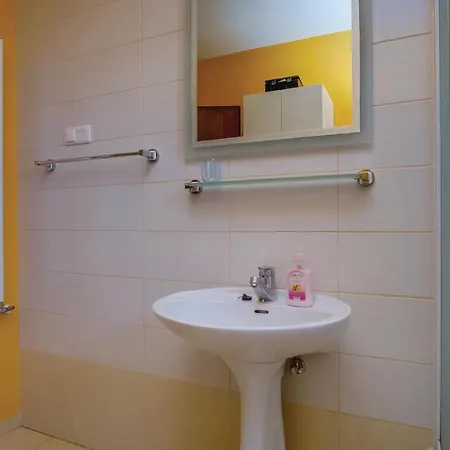 Stunning In With 3 Bedrooms And Wifi * Mali Losinj