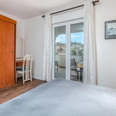 Stunning In With 3 Bedrooms And Wifi Mali Losinj