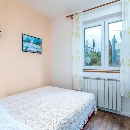 Stunning In With 3 Bedrooms And Wifi Apartment *